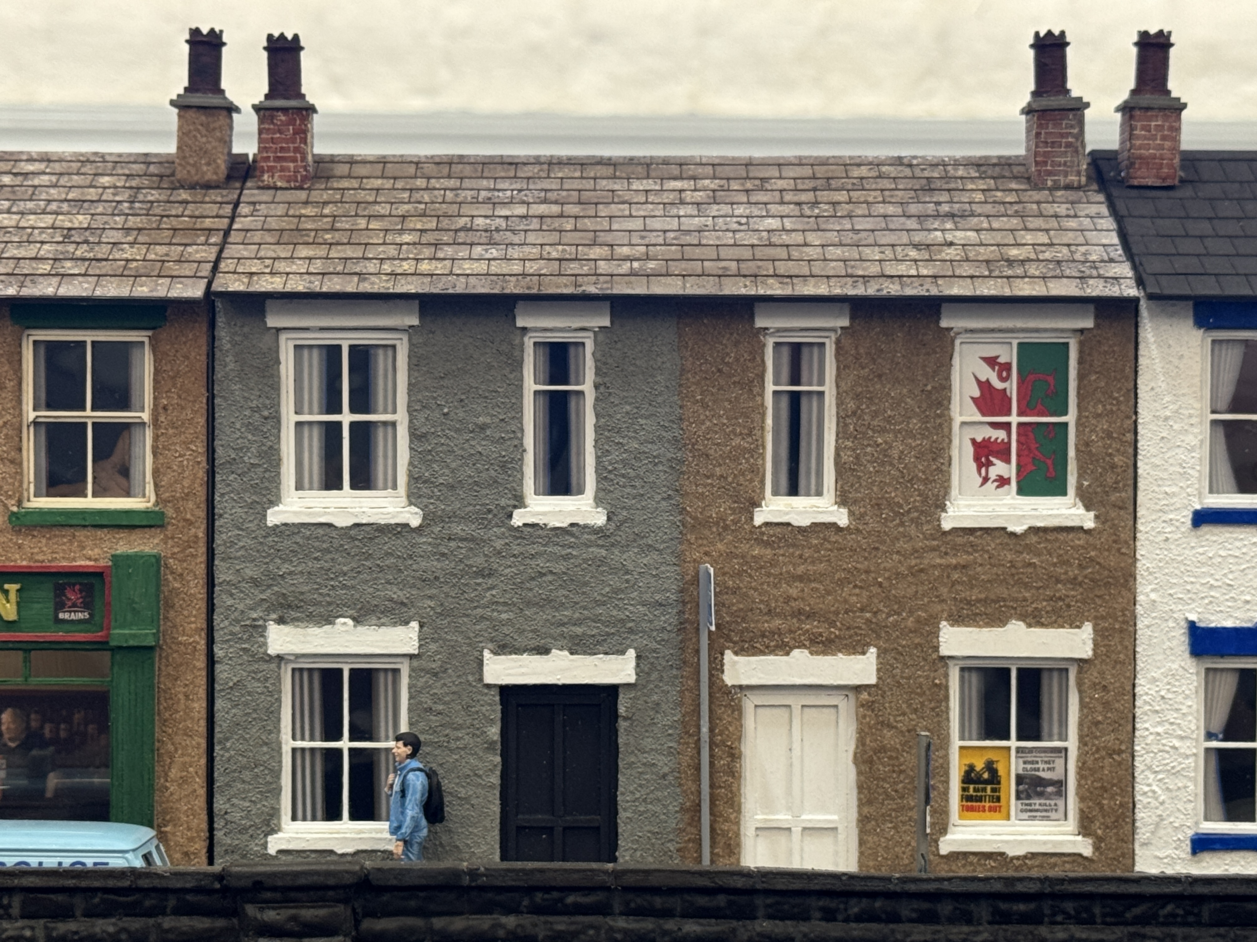 2-3 Station Terrace, Cwm Bach